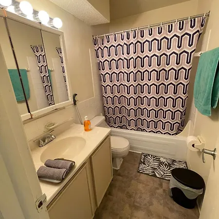 Private Room Oasis Ideal For Travelers & Workers Indianapolis Exterior photo