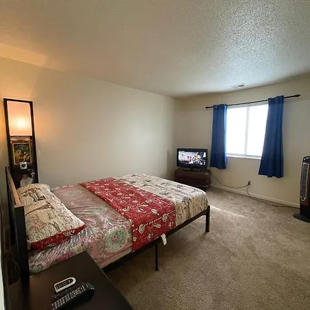 Private Room Oasis Ideal For Travelers & Workers Indianapolis Exterior photo